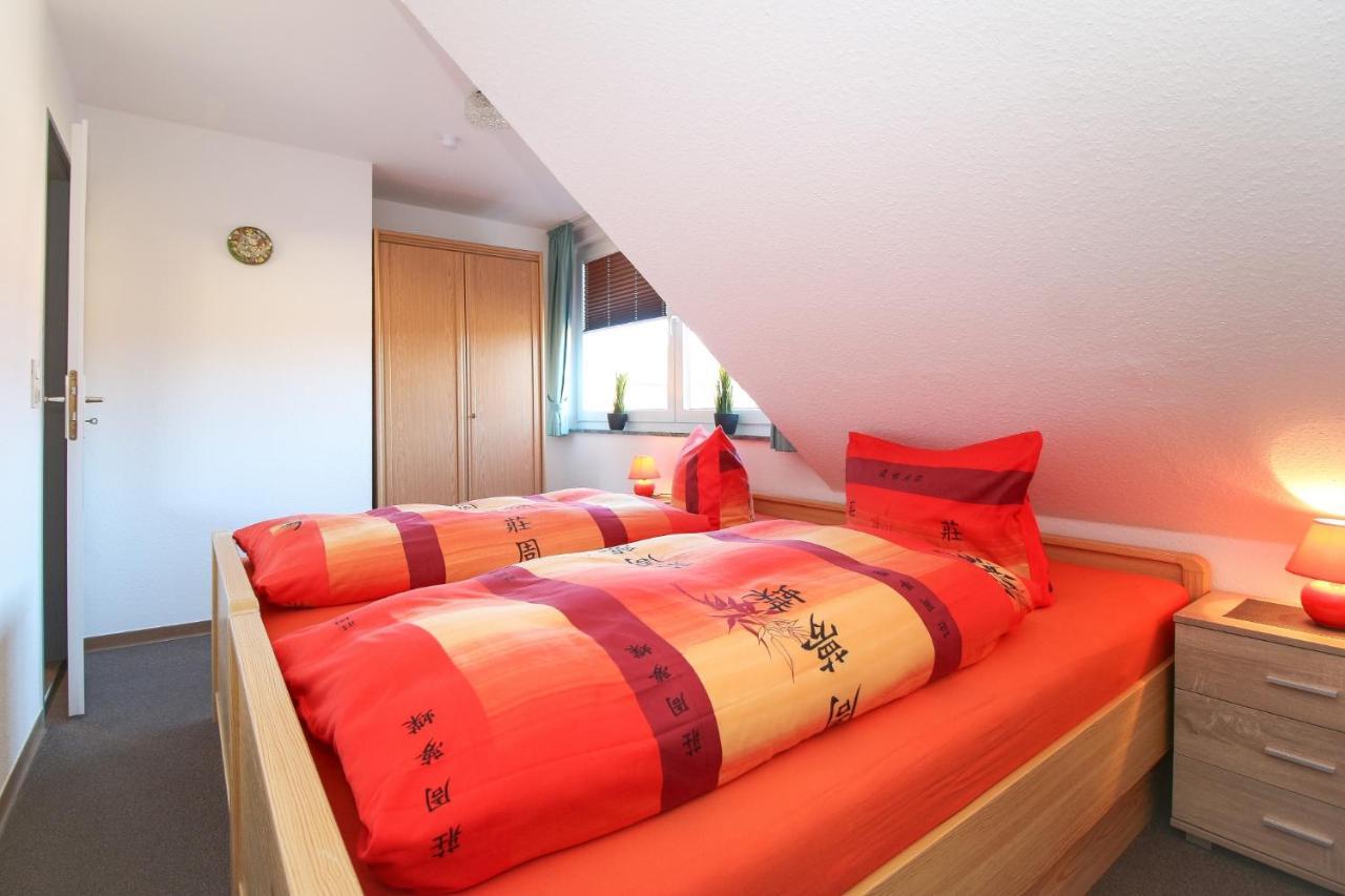 Wiese Apartment *